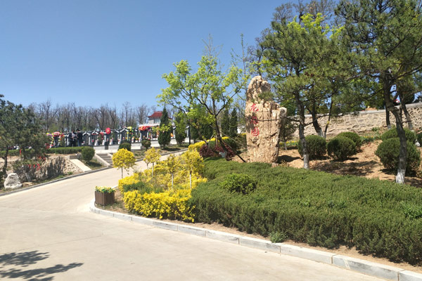 沈阳墓园水果祭祀禁忌：空心水果与酸味水果避免用来祭祀